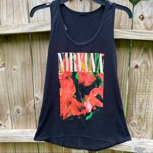 Nirvana lily tank
